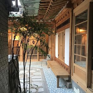 Family Room Garden View